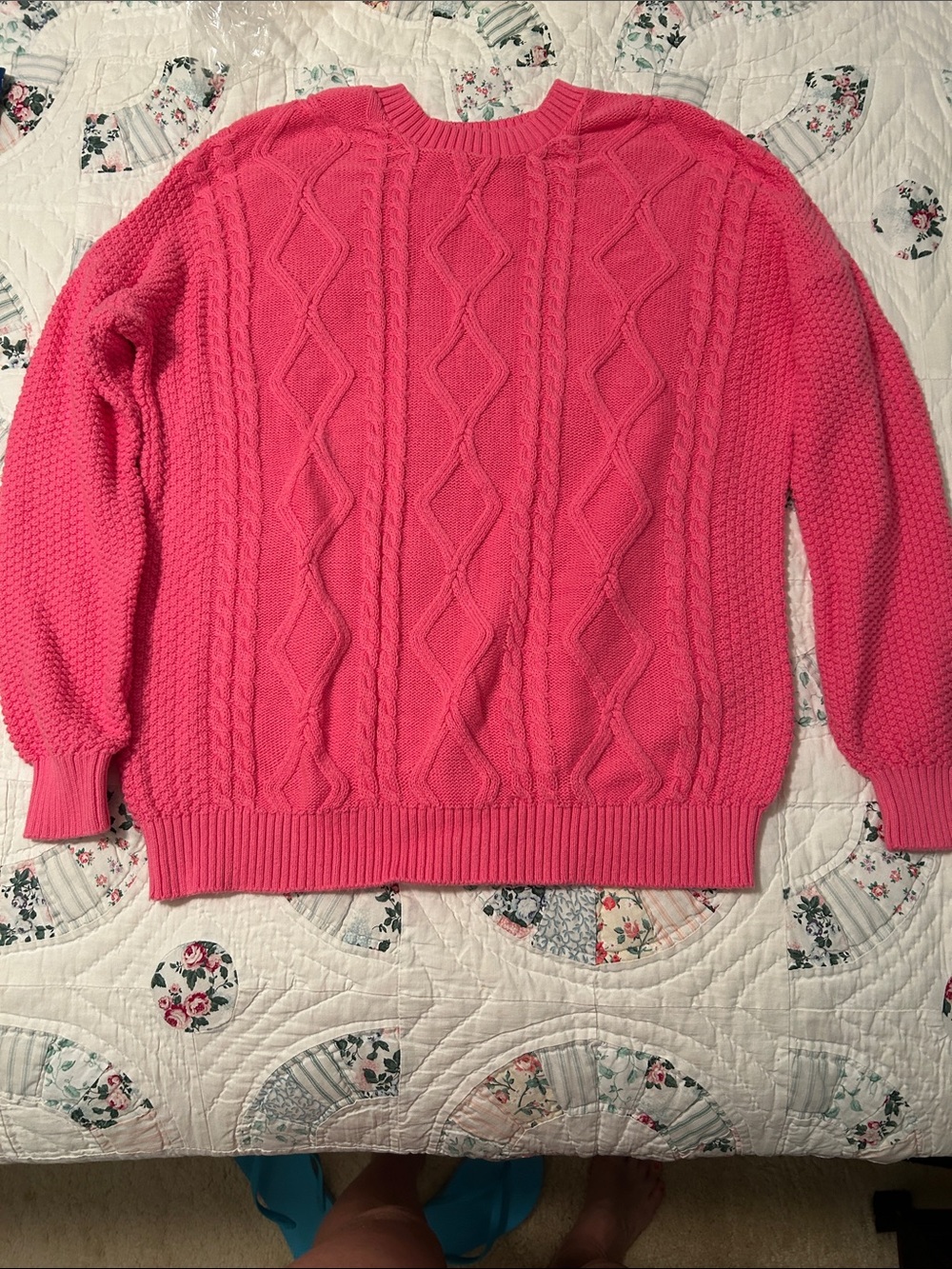 Hollister Cable Knit Crewneck Sweater in Hot Pink